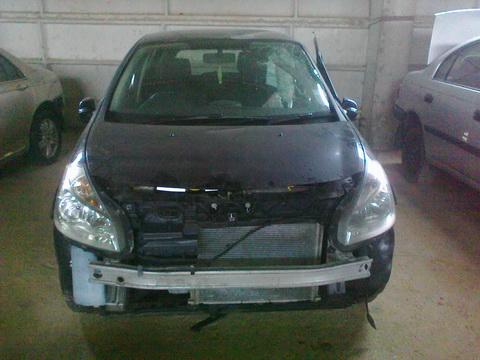 Naudotos automobilio dalys Renault CLIO 2006 1.4 Mechaninė Hačbekas 4/5 d.  2012-03-17